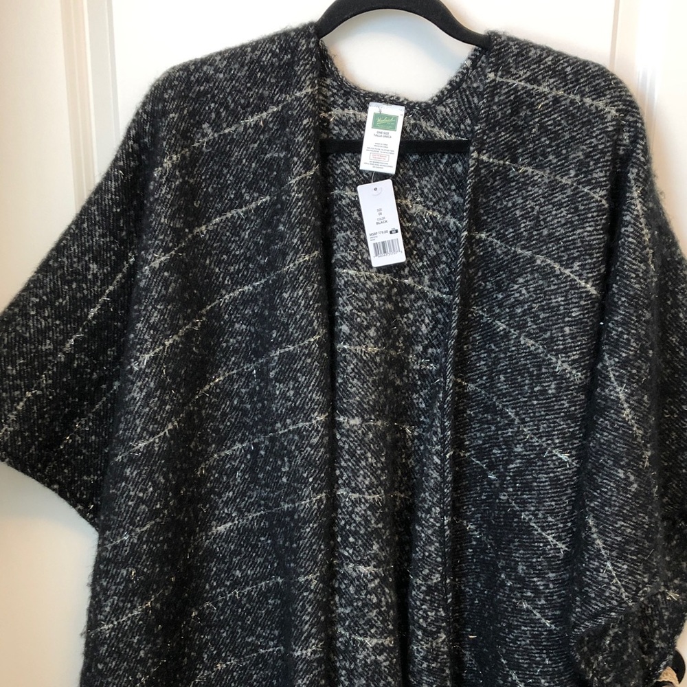 Women’s Boho Chic Black & Gray Woolrich Shawl Wrap One Size New with Tags